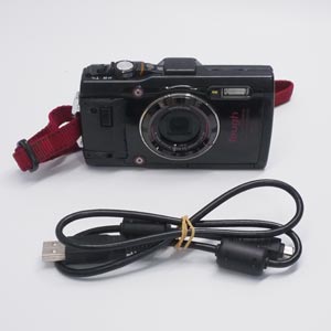 OLYMPUS 中古 STYLUS TG-4 ブラック Cランク BHJ318862