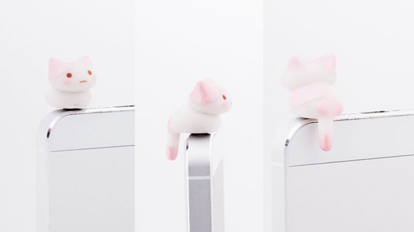  PINK COMPANY（ピンクカンパニー） パステルカラーニャンコイヤフォンジャック　パステルピンク（ブラウン管）