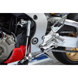 アグラス AGRAS アグラス 312-180-000 バックステップ CBR1000RR/SP 17 AGRAS