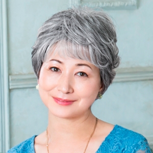 プリシラ プリシラ 帽子 ウィッグ リラックス ミックス カール ショート 耐熱 グレイヘア BO-08-TGH