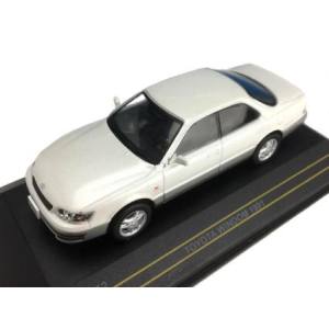 国際貿易 国際貿易 F43052 FIRST 1/43 トヨタ ウィンダム 91 ホワイト/グレイ